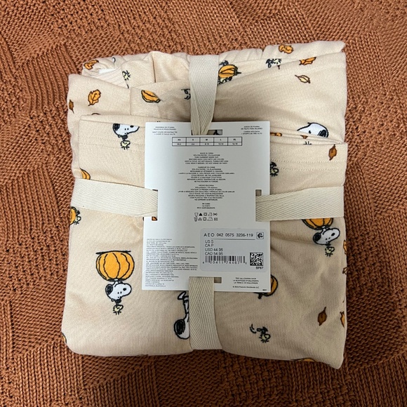 American Eagle Snoopy PJ Set - Picture 3 of 3